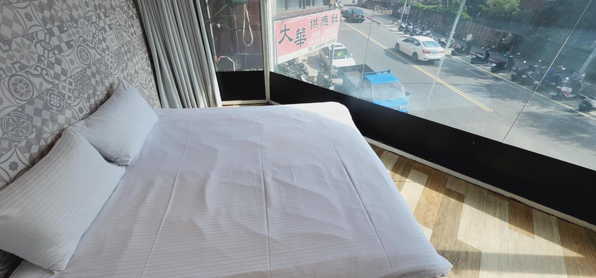 Cheers Loft Self Check-In Hotel Taipei Esterno foto